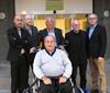 Beringen - Rotary schenkt rolstoeltransportfiets aan Ocura