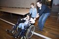 Kinderen maken kennis met gehandicapten