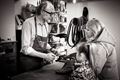 Michel, ambachtelijke schoenmaker in Kerkhoven