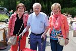 Gezellige rommelmarkt en eetfestijn