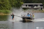 Blootvoetwaterskiën bij Lommel Ski