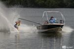 Blootvoetwaterskiën bij Lommel Ski