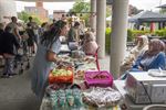 Veel volk op de Zomermarkt Ploegdries