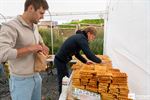 2500 wafels bij de Lommelse triatleten