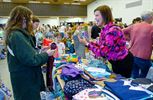 Snuffelen op de beurs Gezinsbond Koersel