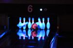 Sfeervolle blacklight bowlingavond bij BC Scorpion