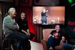 TC Arno op de sofa bij Culture Coated