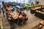 Peltse wielerclubs genieten samen na