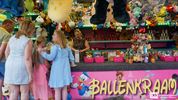 Zomers warm op de kermis in Kerkhoven