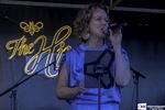 The Hive en de 'Bijaard', Fly Me to the Moon
