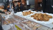 Proevertjesmarkt trotseert wind en regen