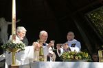 Kampse pastoor viert mee in Koersel