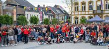 Zo'n 500 supporters volgen Rode Duivels in Peer