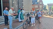 Honderdtal fietsers krijgt zegen in Hamont