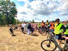 NEOS fietst door de heide