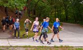 1.400 wandelaars trekken voor 50 km door Bosland