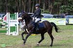 Hanneke Bloemen in actie op Hennemeeuwis