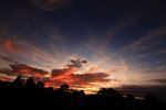 Kleurrijk wolkenspektakel boven Grote-Brogel