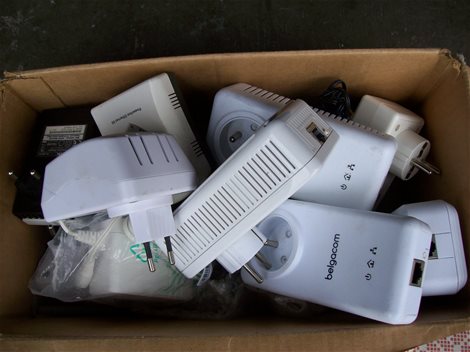 16 powerline adapters