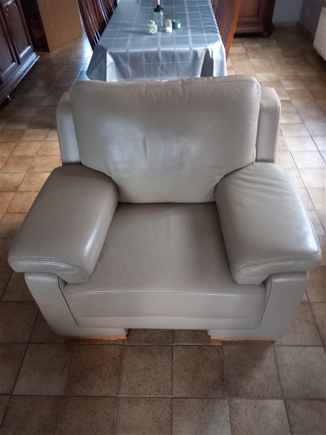 Lederen zetel (als nieuw) 1 persoon