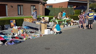 Locht Fieëst - rommelmarkt
