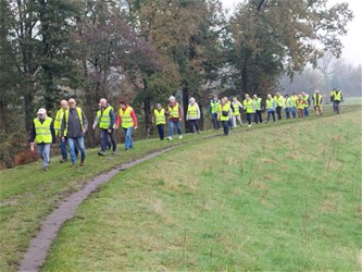 Pelle Melle Wandelen in het dorp